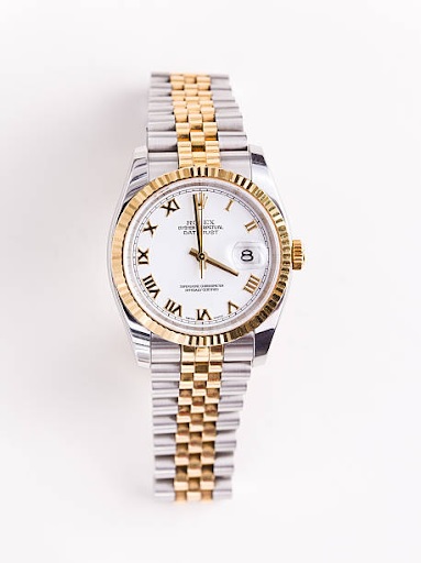 Radiance Redefined: The Majestic Allure of the Rolex Gold Watch